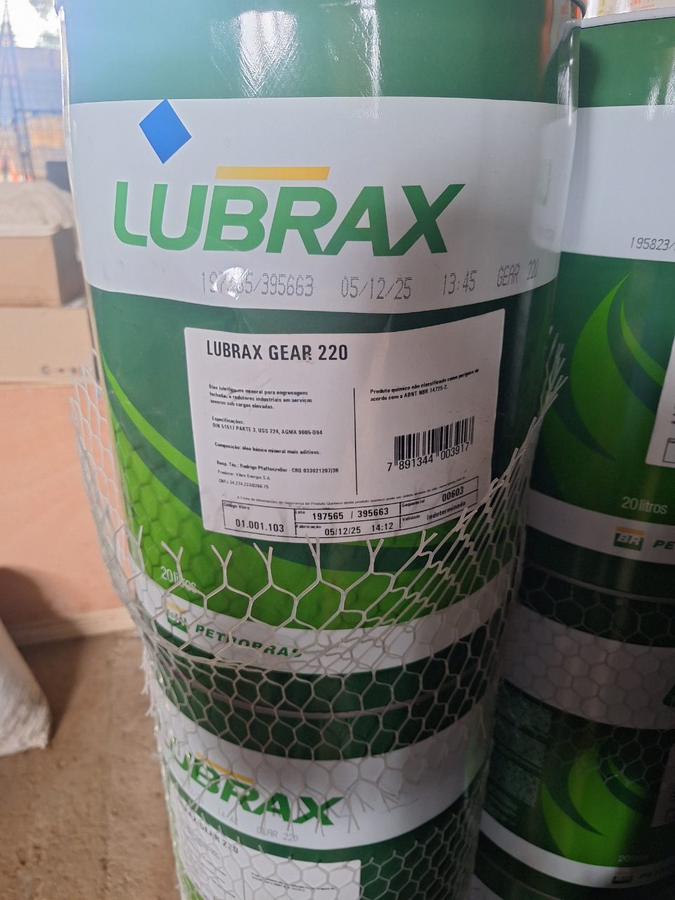 ÓLEO LUBRIFICANTE LUBRAX GEAR 220 20 L