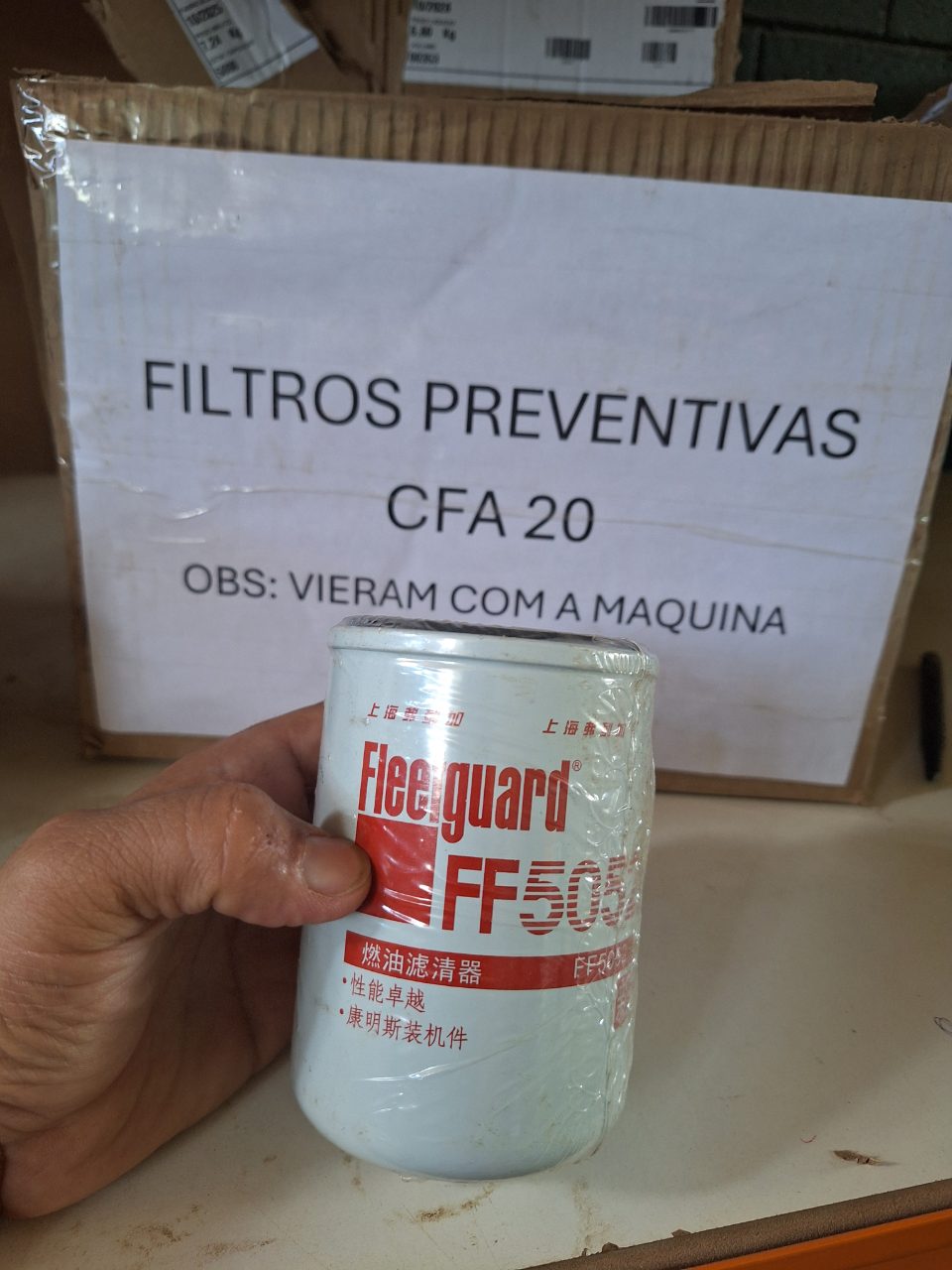 FILTRO DE COMBUSTÍVEL BLINDADO FLEETGUARD FF5052