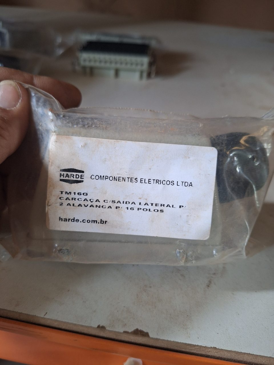 CARCAÇA CONECTOR MULTIPOLAR SAÍDA LATERAL 16 POLOS