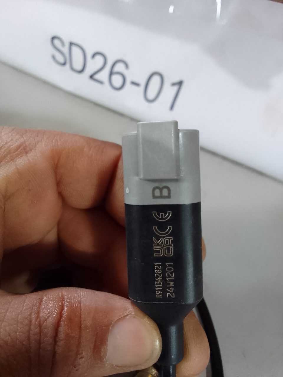 SENSOR ELETRÔNICO INDUSTRIAL COM CONECTOR DEUTSCH R911342821